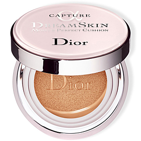 CAPTURE DREAMSKIN MOIST & PERFECT CUSHION 020  SPF 50 - PA+++ ДНЕВЕН КРЕМ С ЦВЯТ