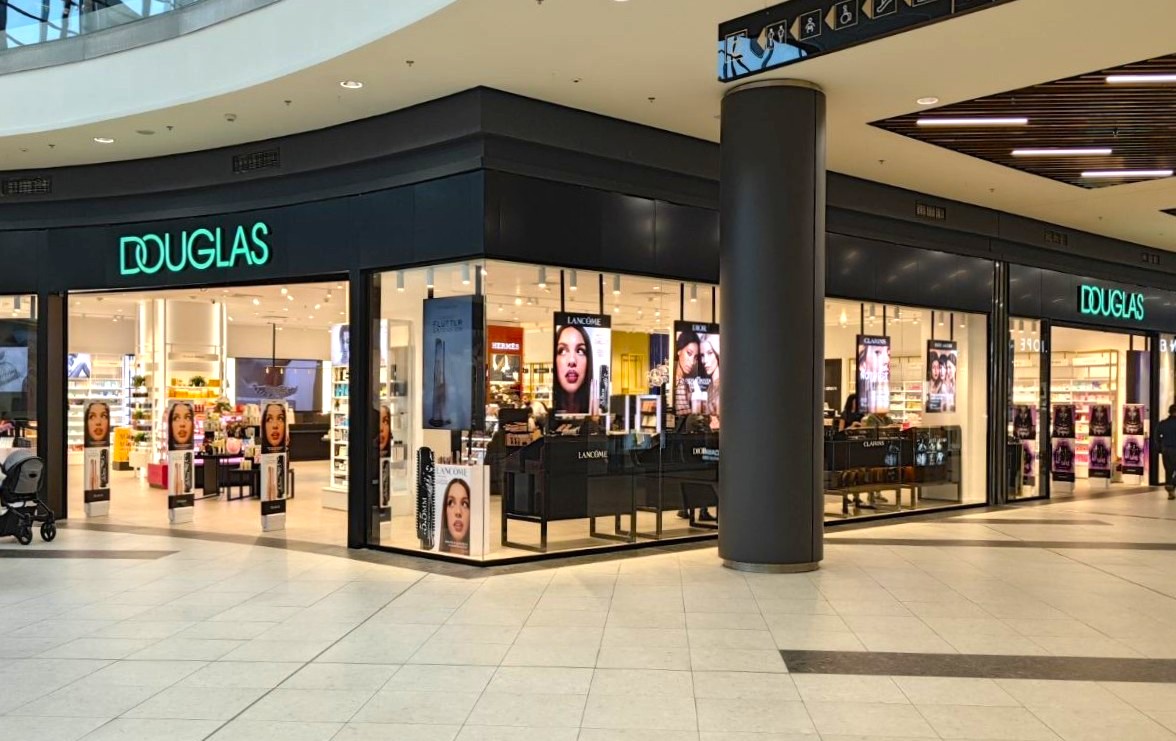 DOUGLAS 18 GALLERIA BURGAS